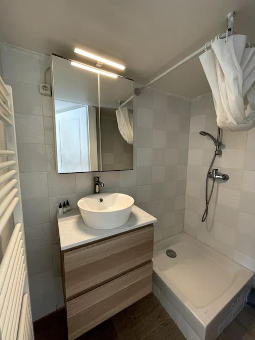Proche Cassis Climatise Apartment *